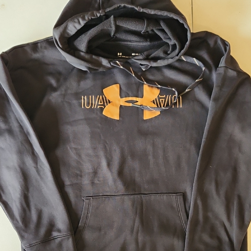 Under Armour Black Sweatshirt with Bold Gold Emblem